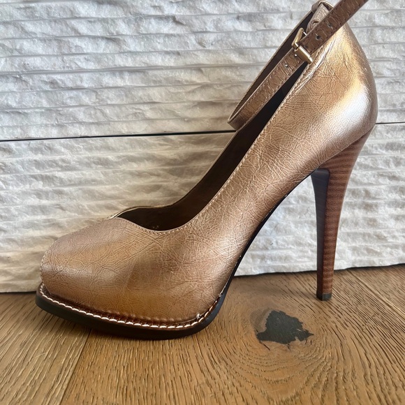 BCBGeneration Bistrol Metallic Platform Strappy Pump - Picture 4 of 8